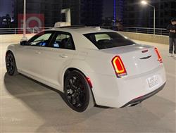 کرایسلەر 300